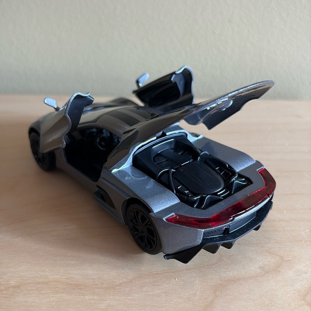 Jaguar C-X75 Model 1:32 - brand new - Picture 10 of 12